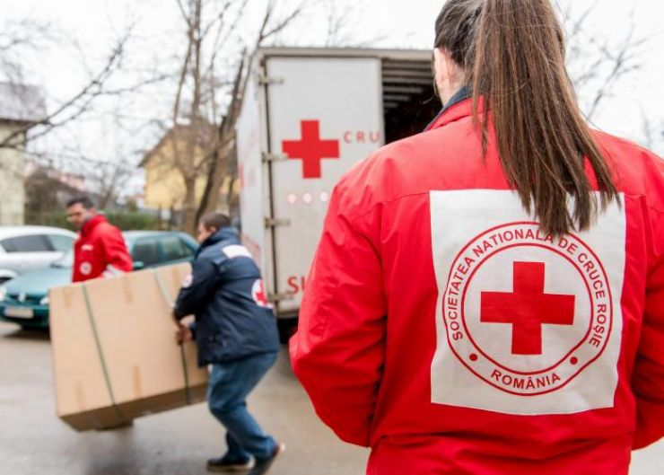 Crucea Roșie a donat lenjerii pentru Maternitatea din Satu Mare