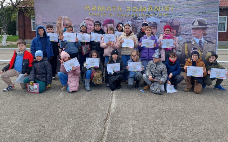 militar pentr o zi 1