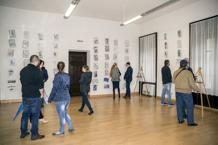 Vernisajul expoziției caritabile de desene „365” a lui Aurel Popp, la Castelul din Carei (foto)