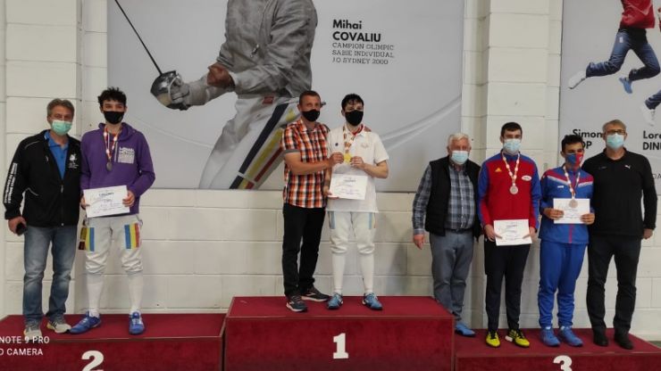 Performanță | Alex Oroian a câștigat titlul național la spadă! Tudor Surducan, medalie de bronz