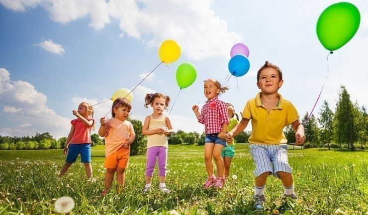 Zâmbete și bucurie, de Ziua Copilului, pentru copiii instituționalizați