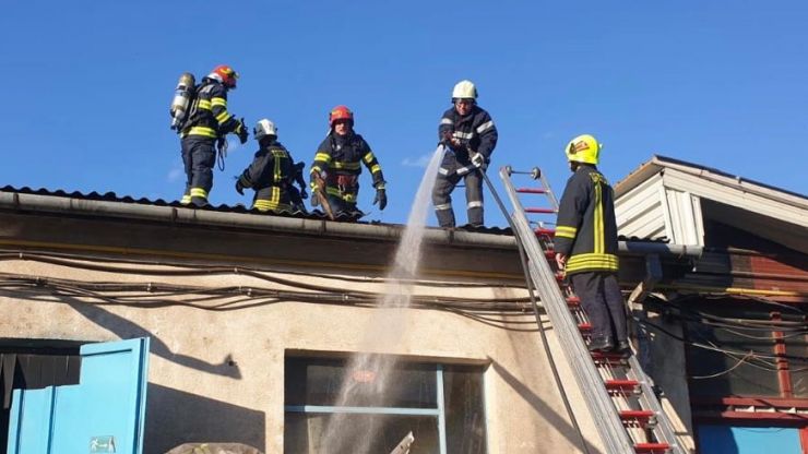 Incendiu la o firmă din municipiul Satu Mare